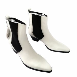 Zara Leather Pointed toe, 8